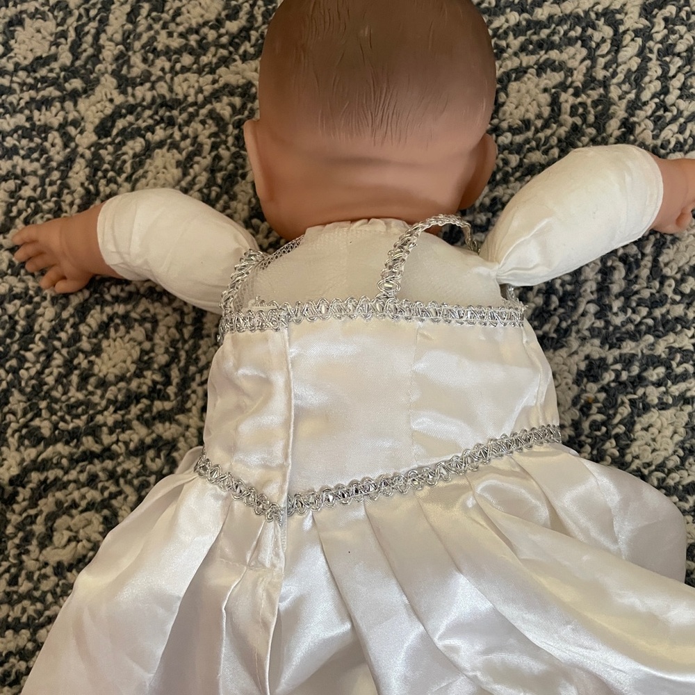 Doll - Picture 3 of 4